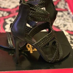 Black Summer Heels